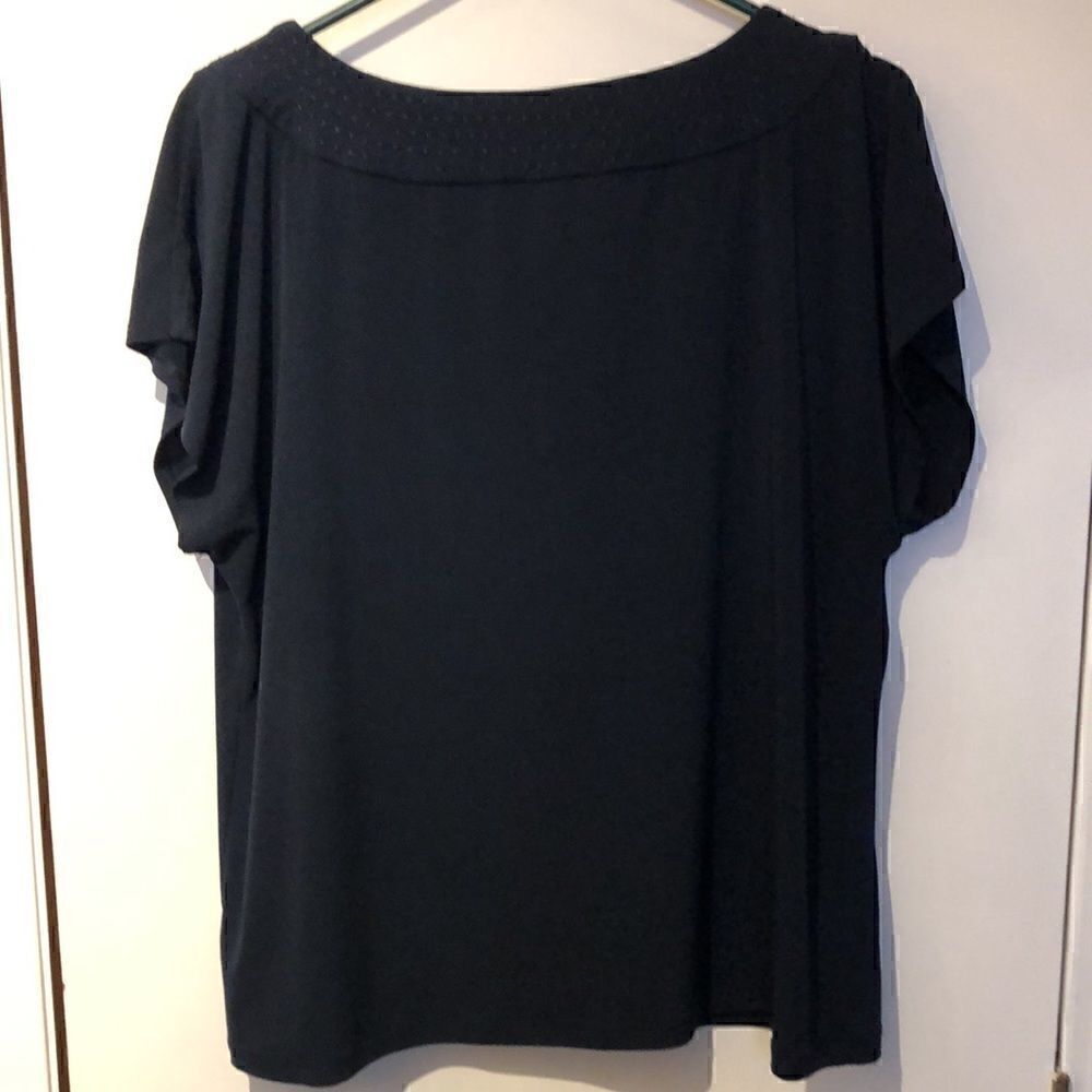 Navy poly top size L - Picture 3 of 3